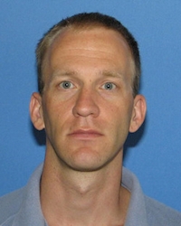 A headshot photo of Chris Frum.