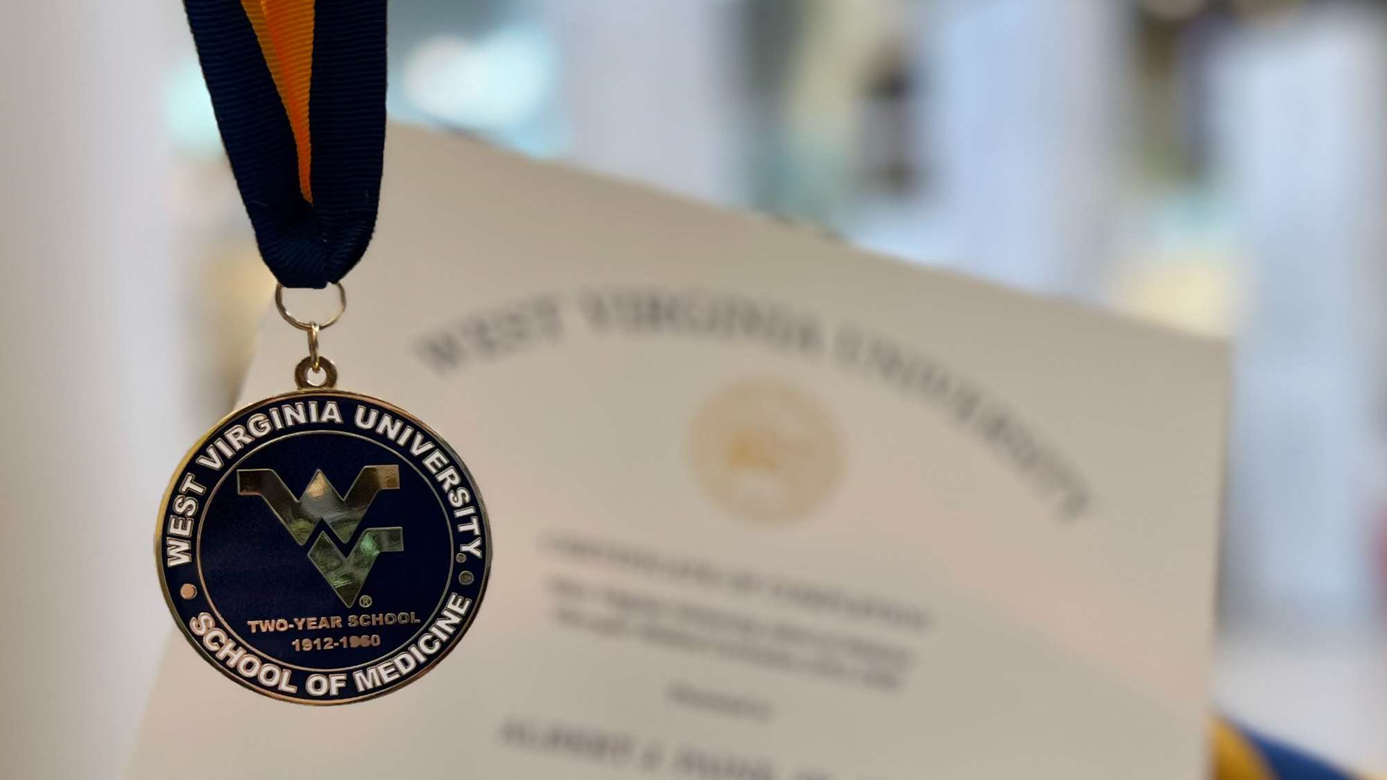 Two Year School Alumni medal with certificate
