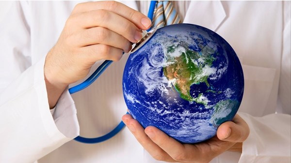 Image of a globe and a stethoscope