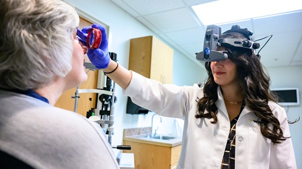 Retina specialist Nicole Pumariega, M.D. provides care for a patient