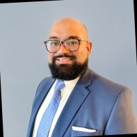 A photo of Anam Sabzwari.