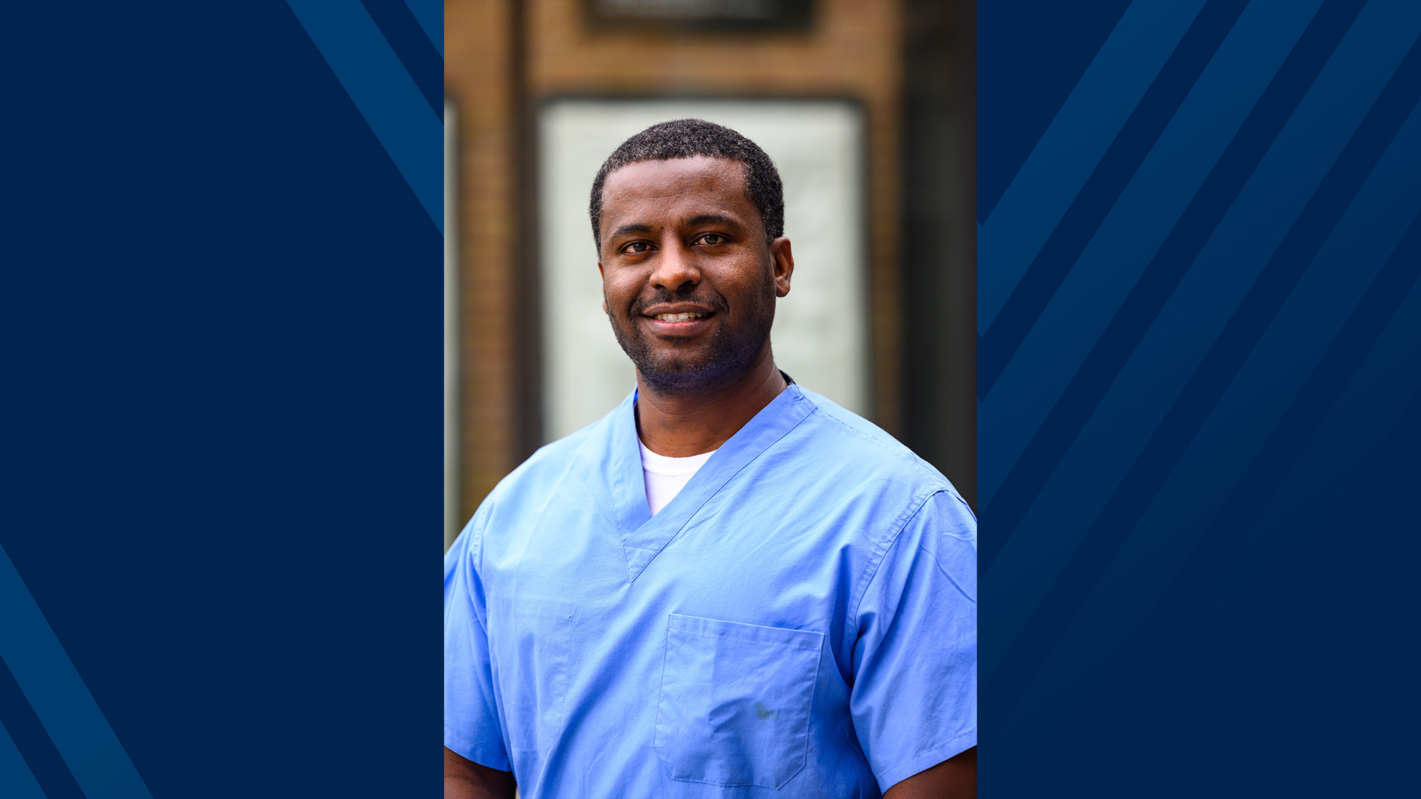 A head shot photo of Yonas Gebeyehu.